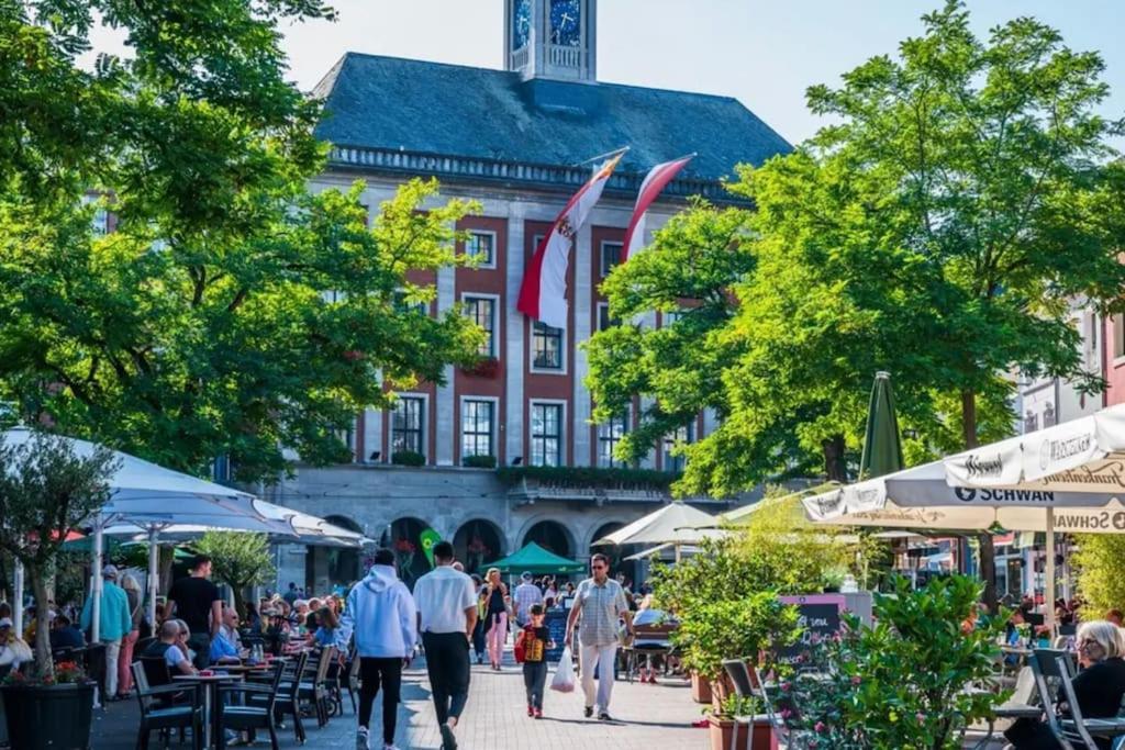 1 Og Direkt An Der Laga 2026 - Moderne Stadtwohnung Am Neusser Markt! Zewnętrze zdjęcie